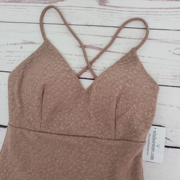 Windsor Glow in Glitter Dress in taupe - Picture 6 of 11